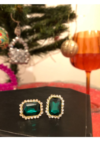 Göz Alıcı Yeşil Taşlı Küpe indirimleri