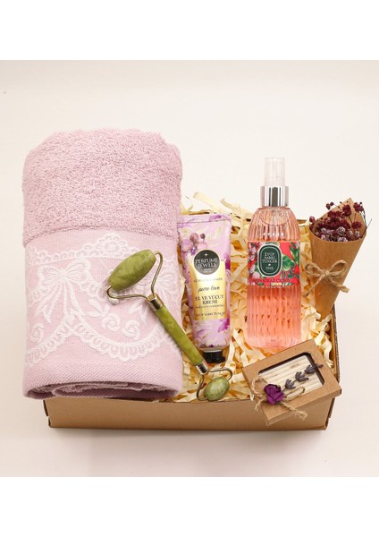 Anneler Gününe Özel Hediye Seti: Havlu, El Kremi, Kolonya, Yeşim Taşı, Sabun