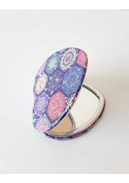 Desenli Taşlı Çift Taraflı Kalp Şekilli Ince Makyaj Aynası (7,50 Cm) fiyatları