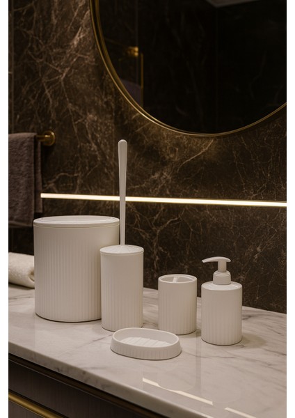 Şık 5'li Banyo Seti, Beyaz, 6 Litre Hacim, Elegant ve Kullanışlı fiyatları