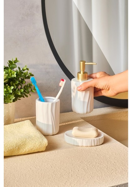 Şık ve Modern 3 Parça Banyo Aksesuar Seti, Şıklığınızı Tamamlar fiyatları