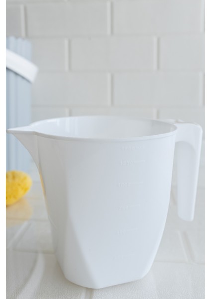 Pratik 1,5 Lt Beyaz Maşrapa, Sağlam ve Şık Tasarım