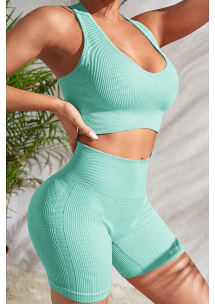 Kadın Açık Bel Çapraz Sırt Detaylı Şortlu Gecelik Takım modelleri