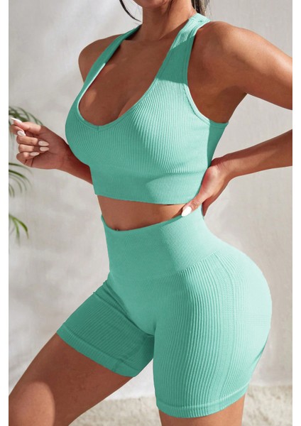 Kadın Açık Bel Çapraz Sırt Detaylı Şortlu Gecelik Takım fırsatları