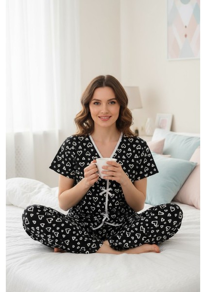 Kadın Siyah Kalp Desenli Fiyonklu Kısa Kollu Uzun Pijama Takımı modelleri