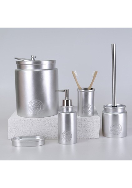 Şık Gümüş Renkli Banyo Seti, Çok Fonksiyonlu ve Dayanıklı Tasarım