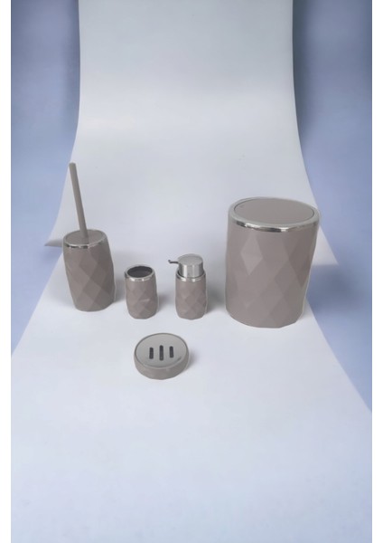 Şık Prizma Krom Kaplı 5'li Banyo Takımı, Zarif ve Dayanıklı Tasarım fiyatları