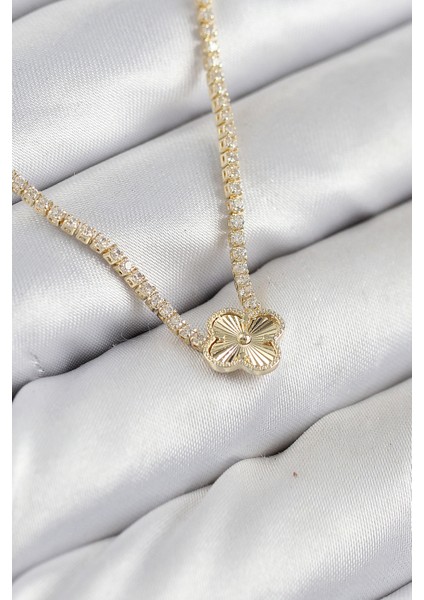 Pirinç Zirkon Taşlı Yonca Model Gold Renk Kadın Kolye - TJ-BKO10490
