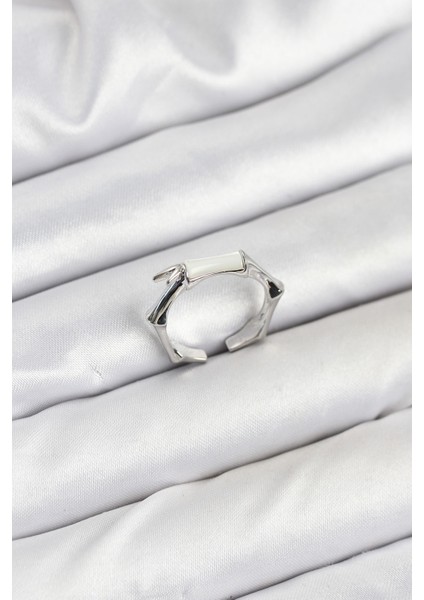 Pirinç Gümüş Renk Kemik Model Kadın Yüzük - TJ-BYK3849