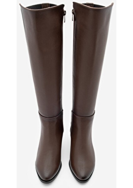 Kadın Fermuarlı Topuklu Çizme Fabes Kahve Suni Deri Orta Kalın Topuk ile Şık Tasarım