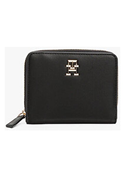 Logotape Medium Cüzdan %100 Poliüretan Malzeme ile Şık Tasarımda Kadınlar İçin