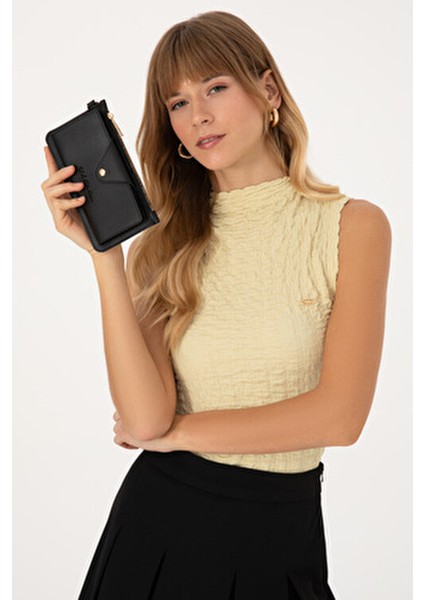 Kadın Siyah Cüzdan %100 Poliuretan Kartlık Bölmeli ve Fermuarlı Model