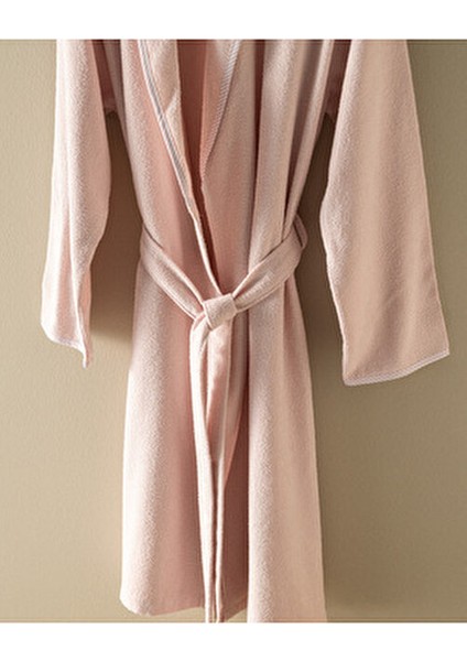 Kadın Bornoz - Pudra Renkli Pamuklu Şalyaka Bornoz Sade Tasarım Özellikleriyle fırsatları