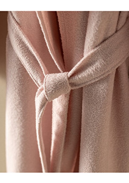 Kadın Bornoz - Pudra Renkli Pamuklu Şalyaka Bornoz Sade Tasarım Özellikleriyle indirimleri