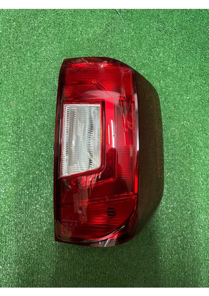 Vw Amarok Sağ Stop Lambası Düşük Paket 2020-2025