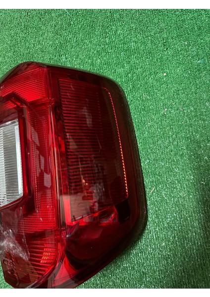 Vw Amarok Sağ Stop Lambası Düşük Paket 2020-2025 fiyatları