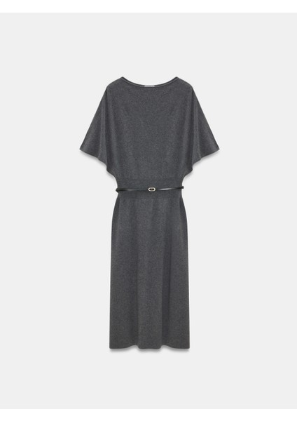 90266 Yün Karışımlı Kayık Yaka Kemerli Triko Elbise-Füme M.