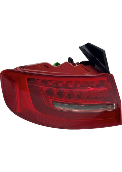 Audi A4 Dış Sol Stop Lambası 2013-2016 8K5945095AC