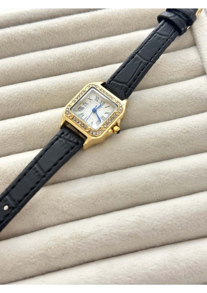 Şık Kare Kadran Taş Detaylı Siyah Deri Kordon Kadın Saat – Gold