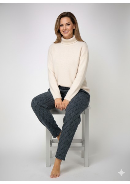 Kadın Pantolon Kalın Kışlık Cepli Şardonlu Pamuk Dokulu Beli Lastikli Etnik Desenli modelleri