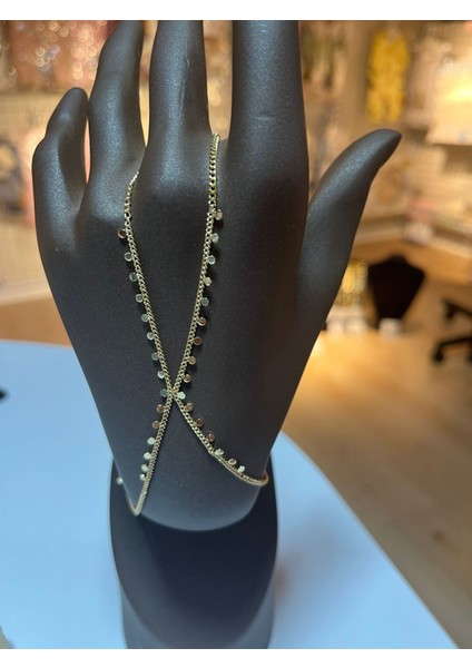 Sallantılı Detaylı Altın Rengi Şahmeran Bileklik – Zarif & Işıltılı Tasarım modelleri