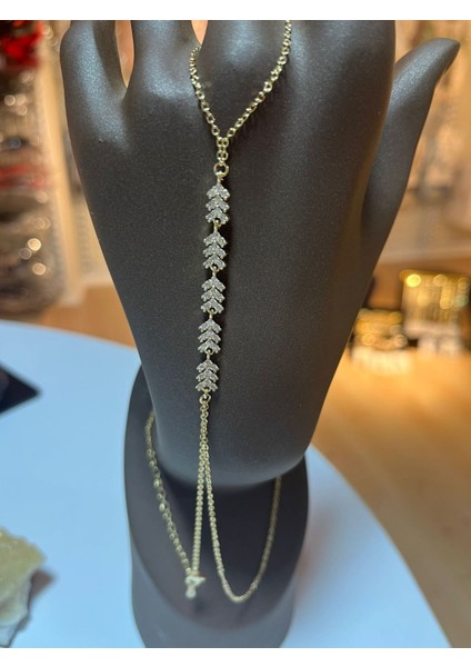 Zirkon Taşlı Gold Şahmeran Bileklik – Şık ve Işıltılı Özel Tasarım El Aksesuarı