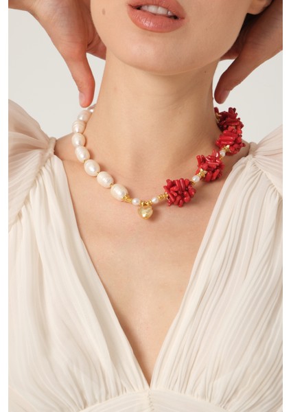 Gerçek Incili ve Mercan Taşlı Kolye fırsatları