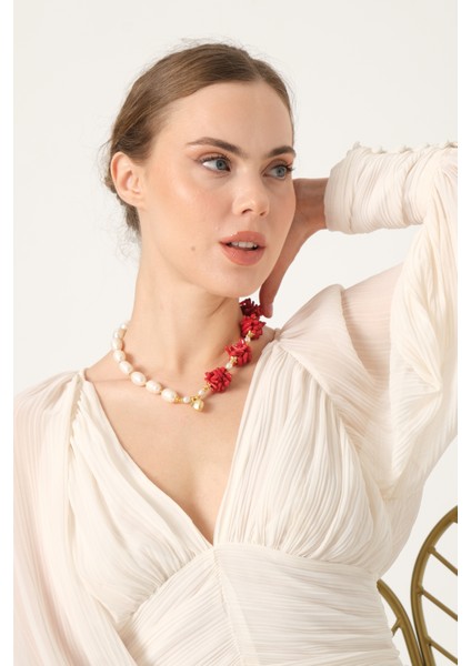 Gerçek Incili ve Mercan Taşlı Kolye indirimleri