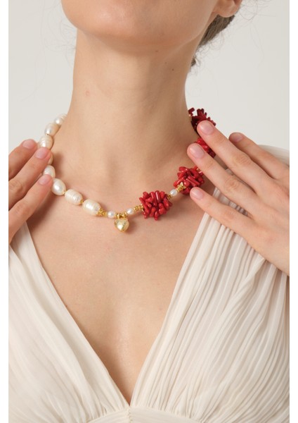 Gerçek Incili ve Mercan Taşlı Kolye