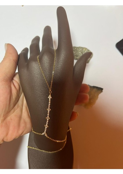 Gold Taşlı Ok Ucu Şahmeran Bileklik – Ince Zincir Modern Tasarım fiyatları
