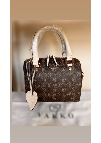 Çana Yeni Sezon Büyük boy Çanta En 20 cm Boy 18 cm modelleri