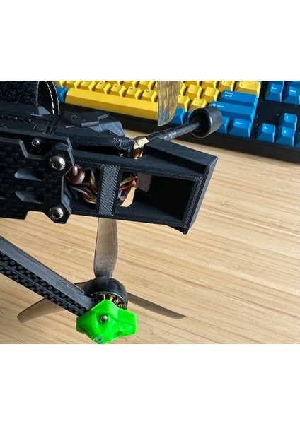 Nazgul Evoque F5 Blıtz M10 Gps V2 Montaj Parçası modelleri