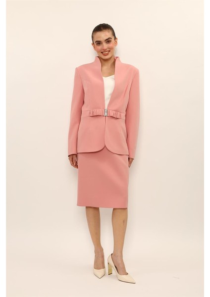 Dik Yaka Tokalı Ceket & Düz Dar Etek-Pudra