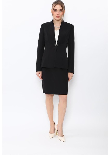 Hakim Yaka Tek Agraflı Düz Ceket & Yırtmaçlı Düz Dar Etek-Siyah modelleri