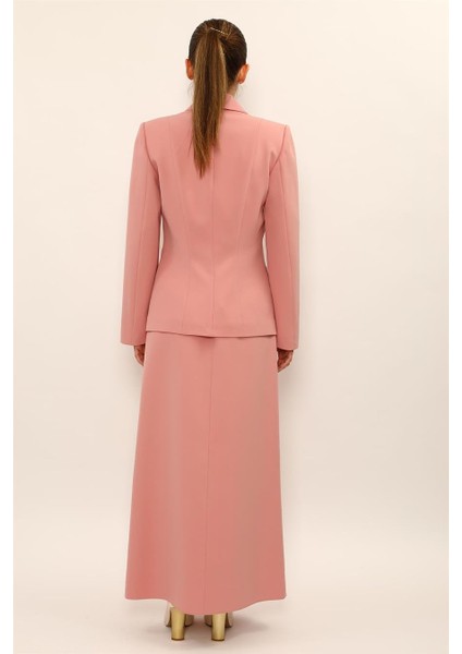 Erkek Yaka Boydan Kuplu Ceket & Kemerli Kare Cepli Çan Etek-Pudra modelleri