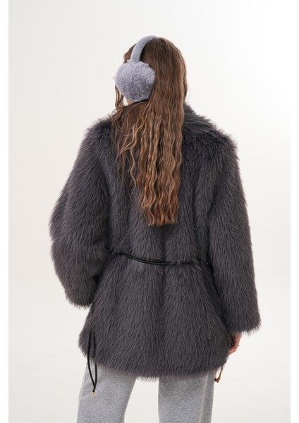 Kemerli Geniş Yaka Midiboy Kaban indirimleri