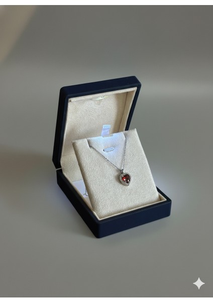 (Premium Işıklı Kutulu) 925 Ayar Gümüş Kırmızı Taşlı Pırlanta Kalp Model Kadın Kolye