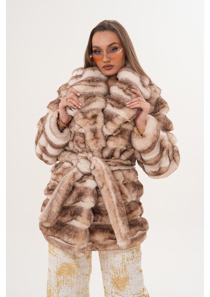 Midi Boy Çinçila Desenli Kaban fırsatları