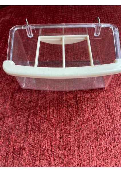 Kuş Yemliği ve Mamalık