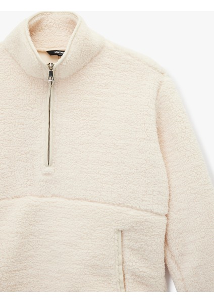 Uzun Kollu Cepli Yarım Fermuarlı Spor Peluş Sweatshirt modelleri