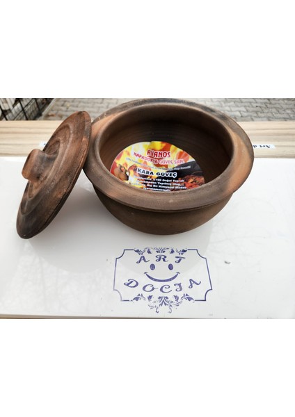 Toprak güveç kapaklı 3-4 kişilik küçük boy