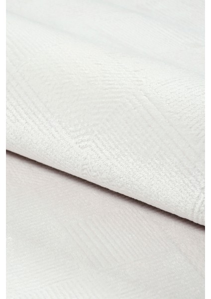 Kervalüx Beyaz Salon ve Oturma Odası Halısı – Robot Süpürge Uyumlu, Kolay Temizlik, Özel Ölçü Üretim