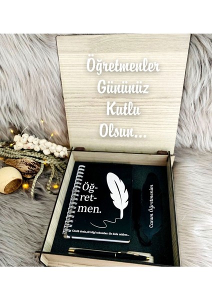 Öğretmenler Günü Ahşap Kutu , Defter ,kalem,ayraç Set