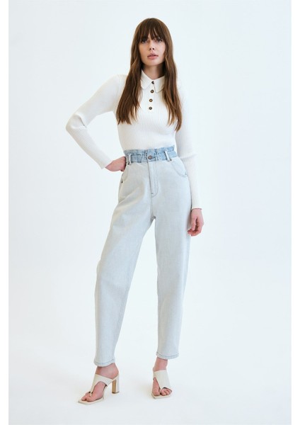 SOPHIE Balon Fit Büzgülü Bel Detaylı Çift Renk Açık İndigo Kadın Jean Pantolon