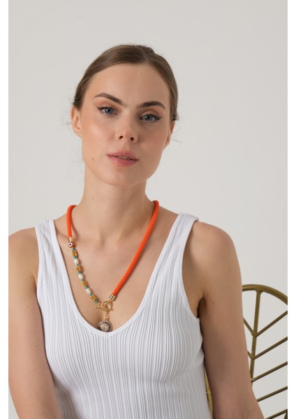 Turuncu Örme Bohem Kolye