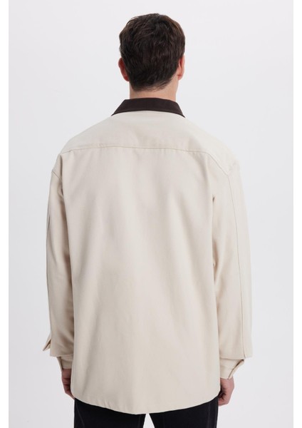 Erkek Relax Fit Rahat Kesim Gabardin Düz Fermuarlı Kanguru Cepli Kontrast Yaka Bej Gömlek Ceket