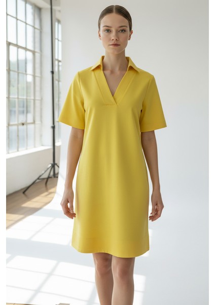 V Yaka Kısa Kollu Gömlek Elbise