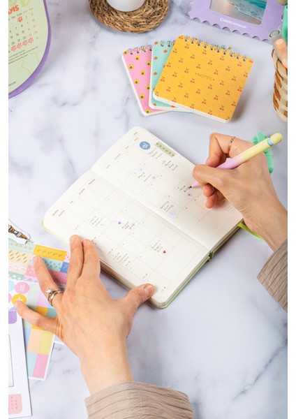 2026 Haftalık Ajanda 9X18 cm Sert Kapak - Yeşil fiyatları