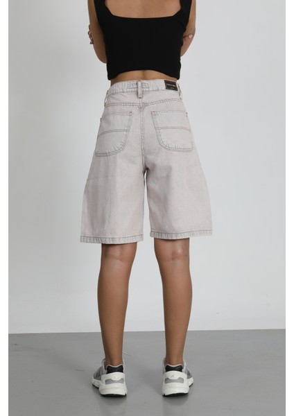 Gri Şort indirimleri