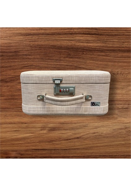 Saplı Şifreli Deri Makyaj-Tıraş Kutusu (Ekru)